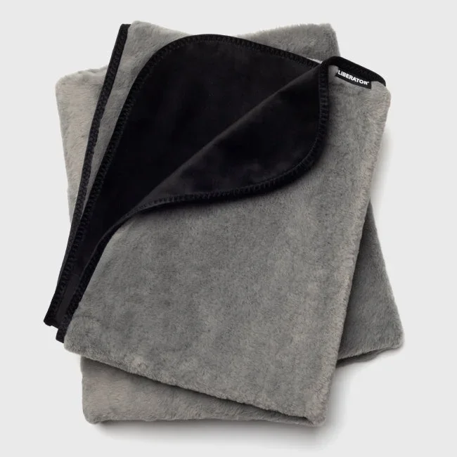 Fasinator Throw – Regular size – Faux Fur Grey & Black