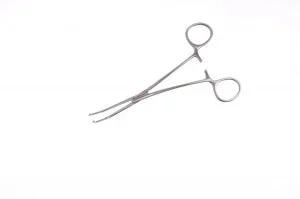 Medline Satinsky Vascular Clamps – Baby-Satinsky Vena-Cava Vascular Clamp Forceps, 6″ – MDS5632515
